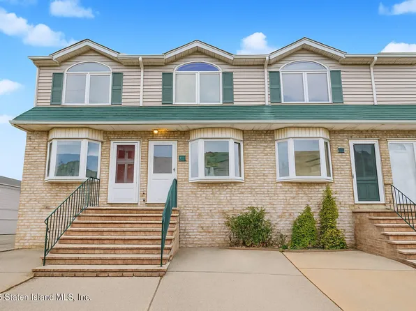 62 Lyceum Court image 1 of 14