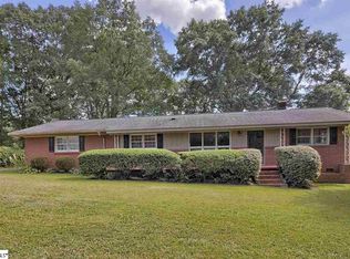 1016 Kellett Rd, Gray Court, SC 29645