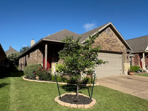 1724 Parkland Dr, College Station, TX 77845