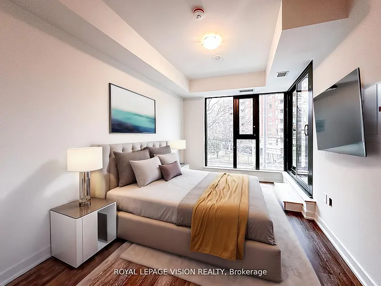 250 Lawrence Ave W #105 — Photo 15