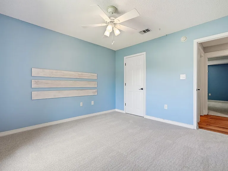 4881 Traxx St — Photo 41