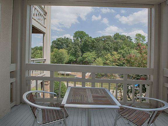 5th image of 108 Pier 33 Dr Unit 405