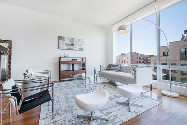 Sold by Brick&Mortar | media 3