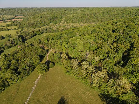 3rd image of 7058 Drennon Rd