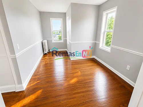 299 Summer Ave Photo 1