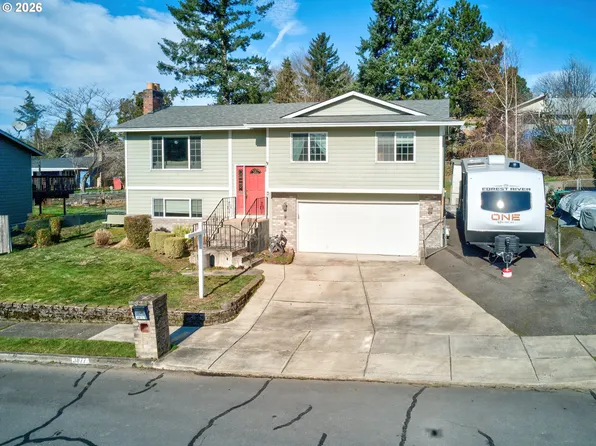 3877 NE 3rd St, Gresham, OR 97030