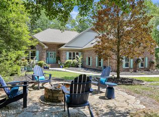 719 Sawgrass Rd, Hampstead, NC 28443