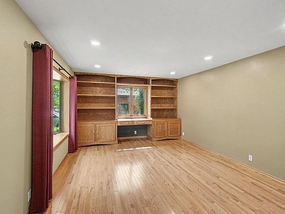 4th image of 5315 Cortland St