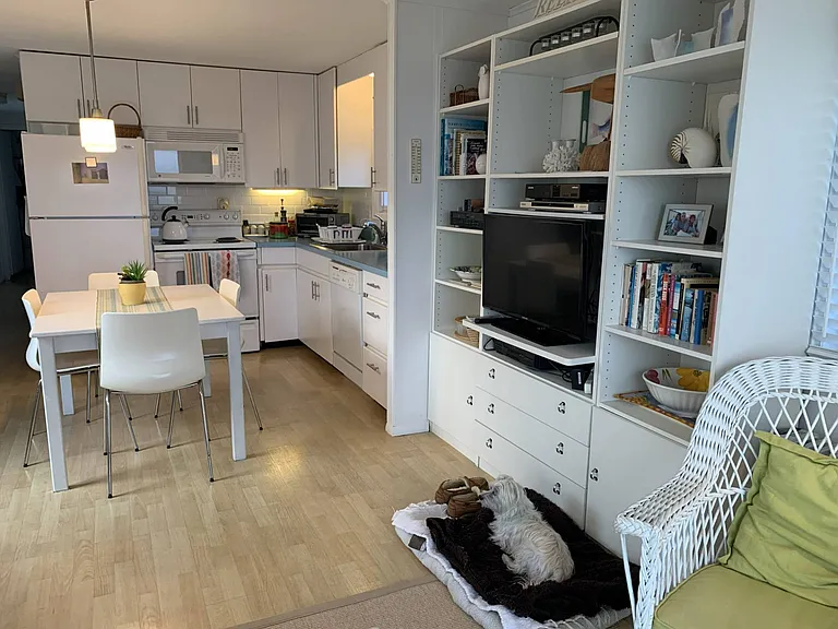 100 Deforest Rd #12 — Photo 6