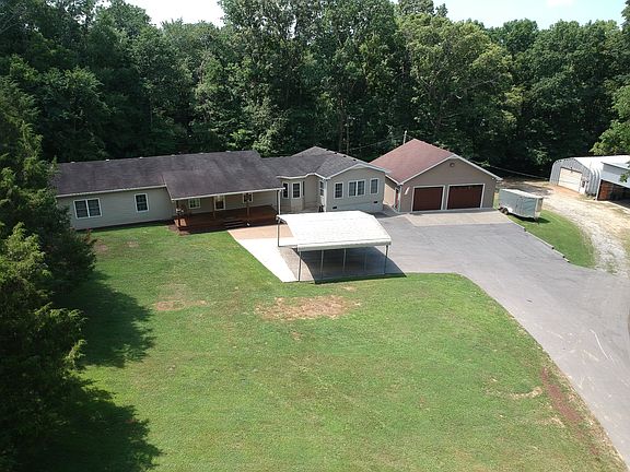 3rd image of 3044 Henderson Rd