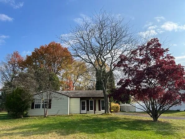 114 Heather Dr, Harrisburg, PA 17112