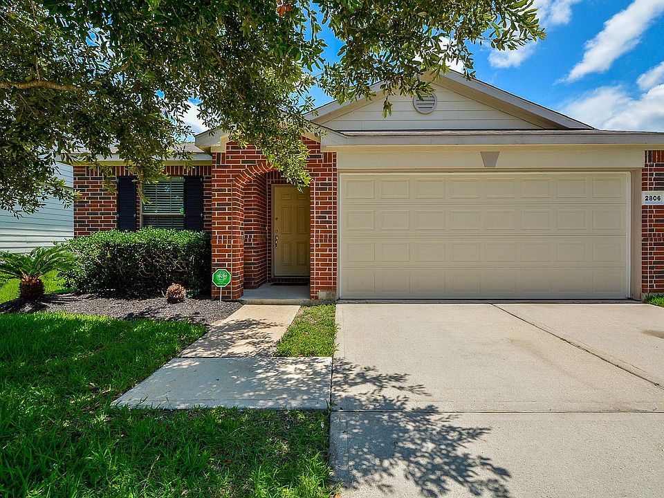 1st image of 2806 Mustang Hill Ln