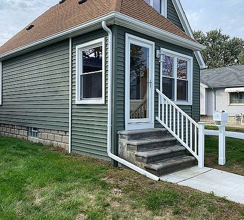 2nd image of 1770 8th St