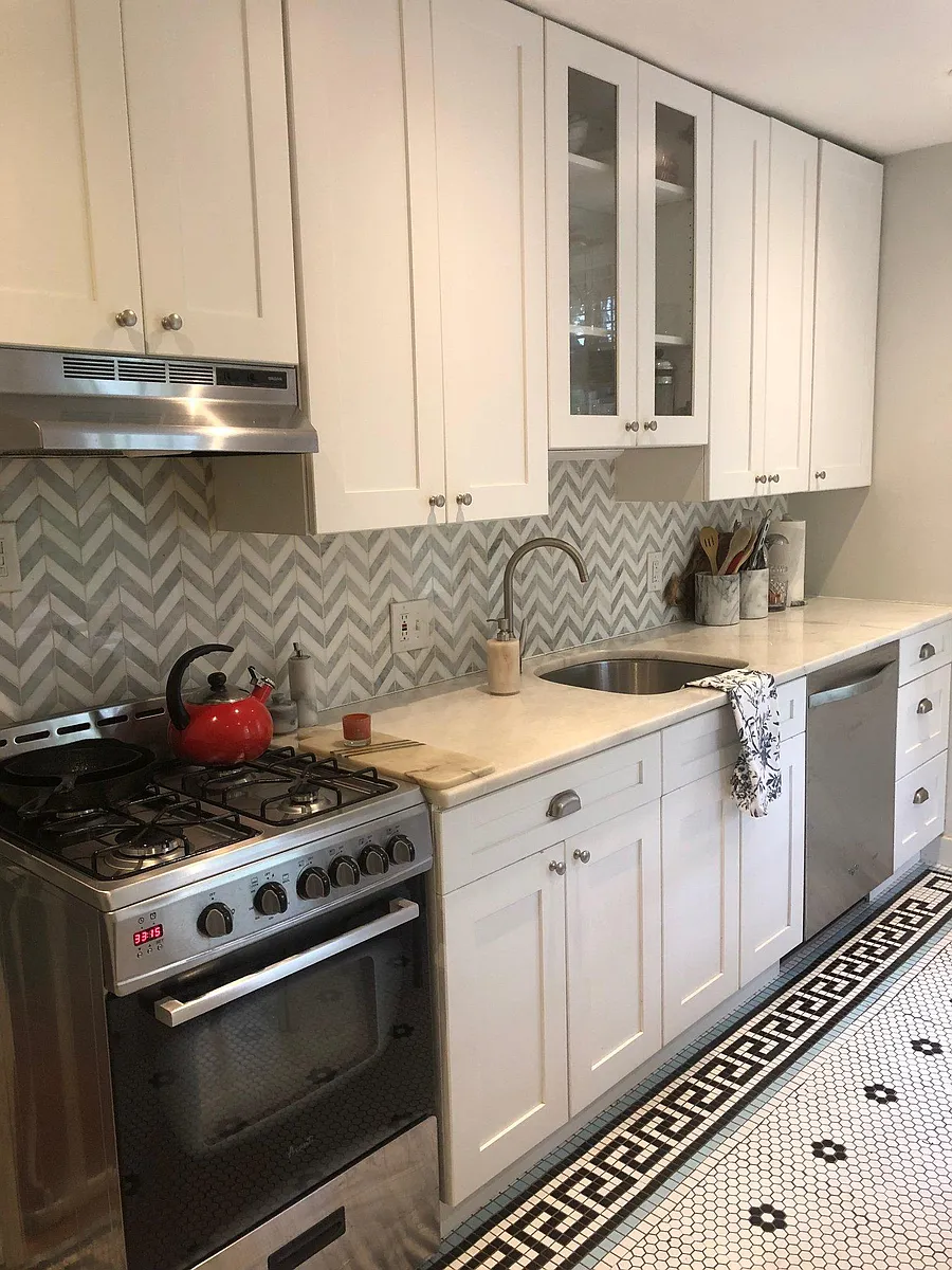 Building Photo - 115 E Laurel Ave #2