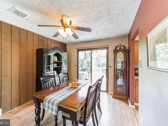 4th image of 56 Woodbrook Dr