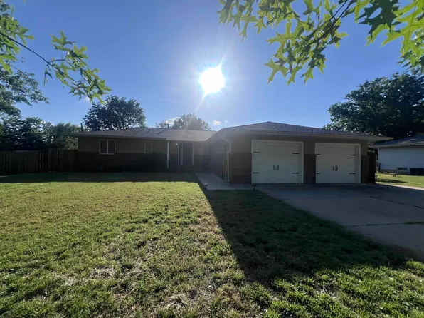 219 S Westview Rd, Andover, KS 67002