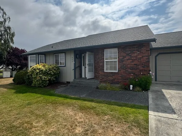 892 N Oxford Way, Sequim, WA 98382