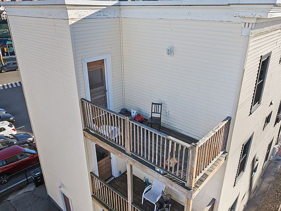 4th image of 36 Fountain Ave #3
