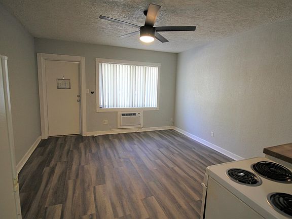 3rd image of 206 9th Ave NE Floor 5