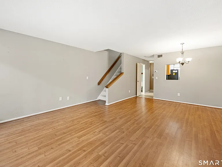 5 Staunton Ct #B — Photo 6