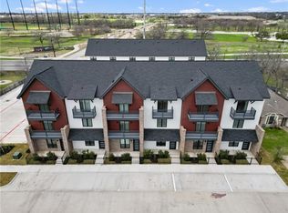 310 Fairway Dr #111, Bryan, TX 77801