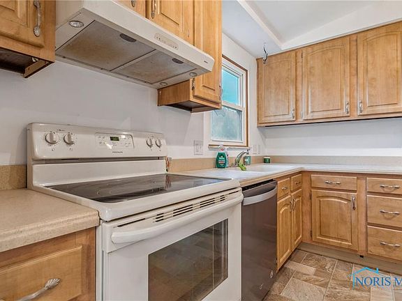 5th image of 6022 E Pembridge Dr
