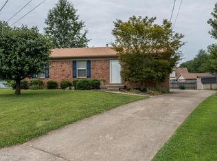 9800 Hillary Ct, Louisville, KY 40291