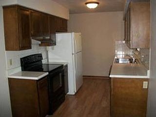 4th image of 2910 Morningside Dr