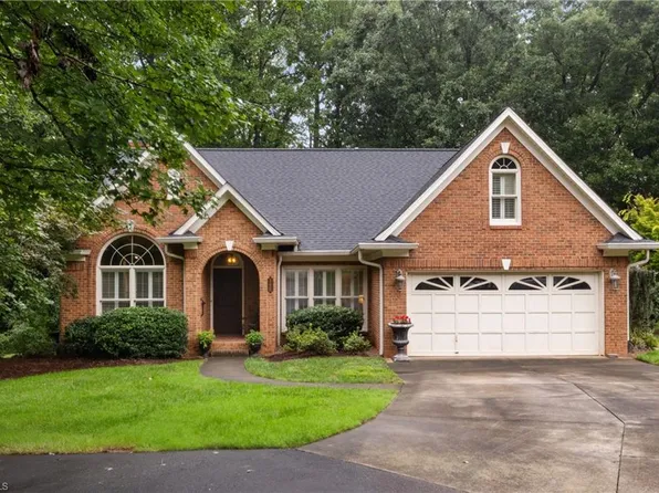 148 Wellesborough Rd, Winston Salem, NC 27104