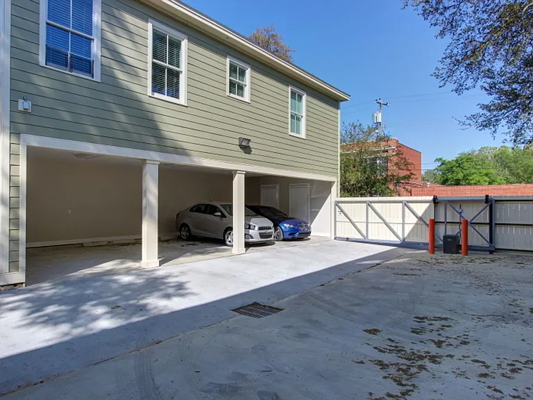 552 Nicoll St #A — Photo 14