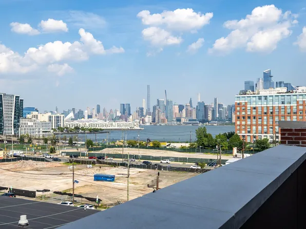 1427 Grand Street image 21 of 22