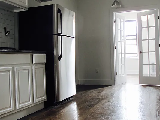 Rented by EXR | media 6