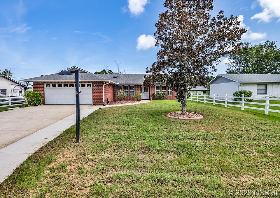 1st image of 3119 Travelers Palm Dr