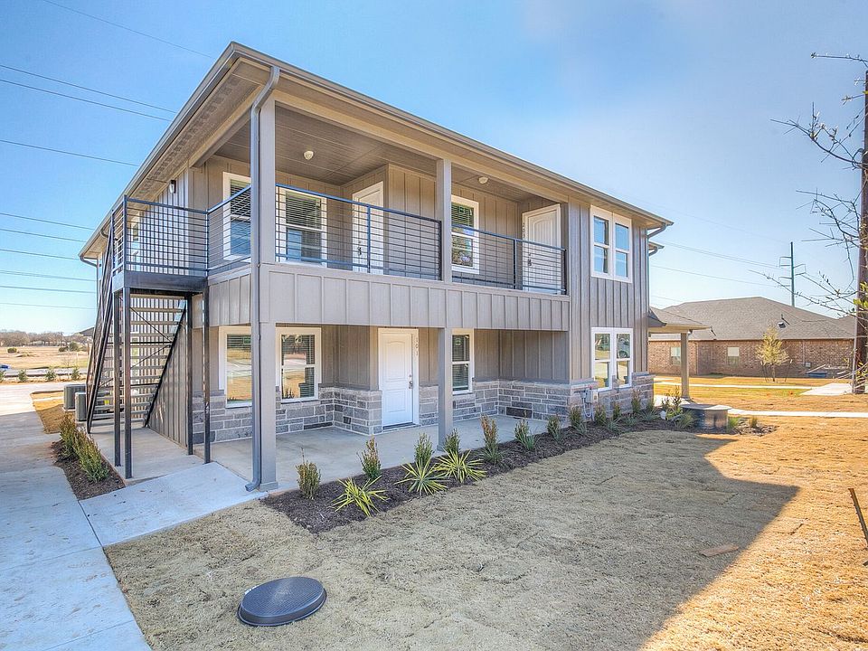 1st image of 2009 Rockview Dr #105