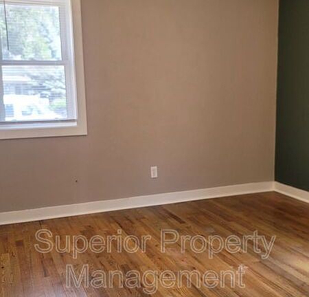 4th image of 102 A St