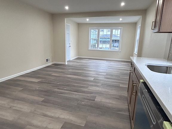 4th image of 22 Cross St Floor 1