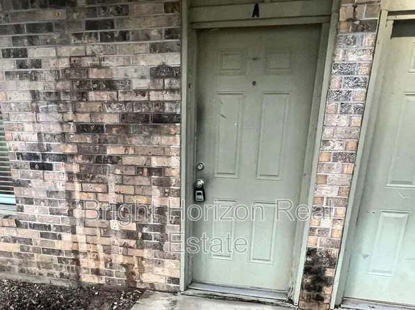 1408 Arvel Cir #B, Azle, TX 76020