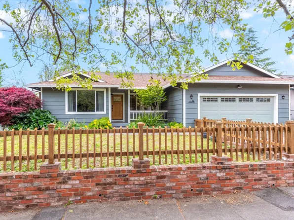 2061 Peterson Lane, Santa Rosa, CA 95403