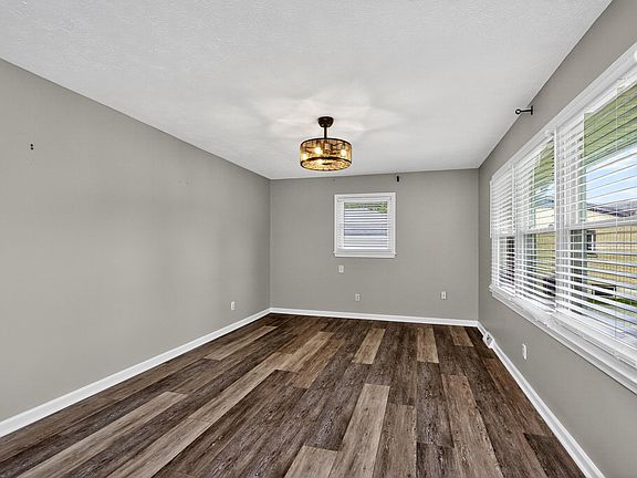 4th image of 533 Cricklewood Ct