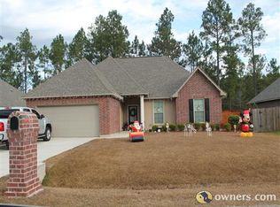 228 Trenton Dr, Mandeville, LA 70471