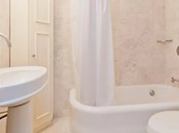 7 Park Avenue image 6 of 9