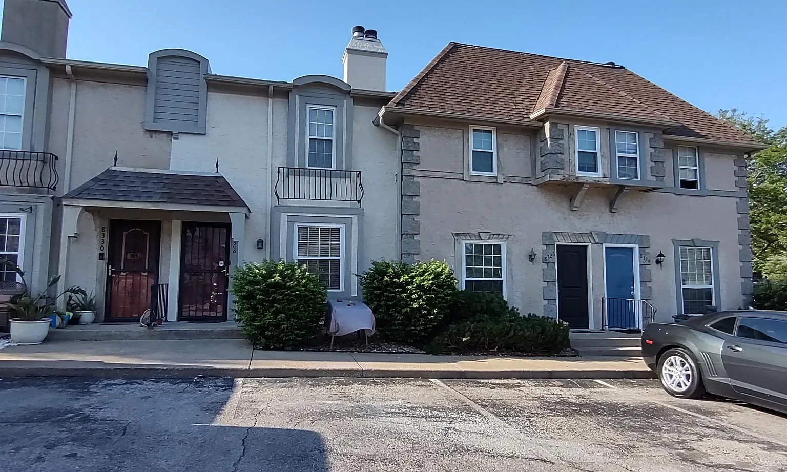 8328 Metcalf Ave — Photo 3