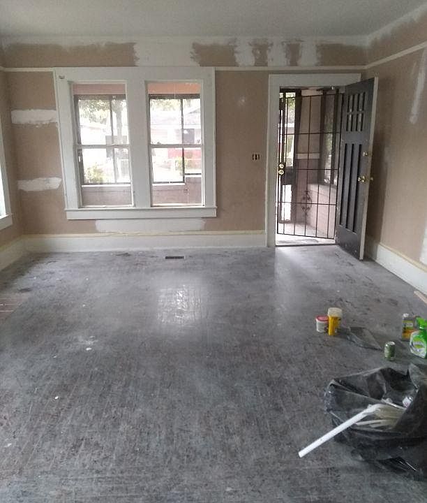 2nd image of 115 W 19th St
