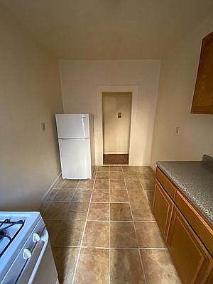 4th image of 1335 Eastern Pkwy #6B