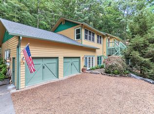 105 Southern Run Rd, Zirconia, NC 28790