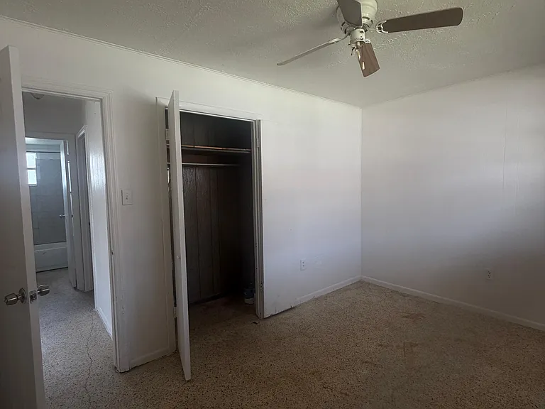 414 Avenue F #3 — Photo 7