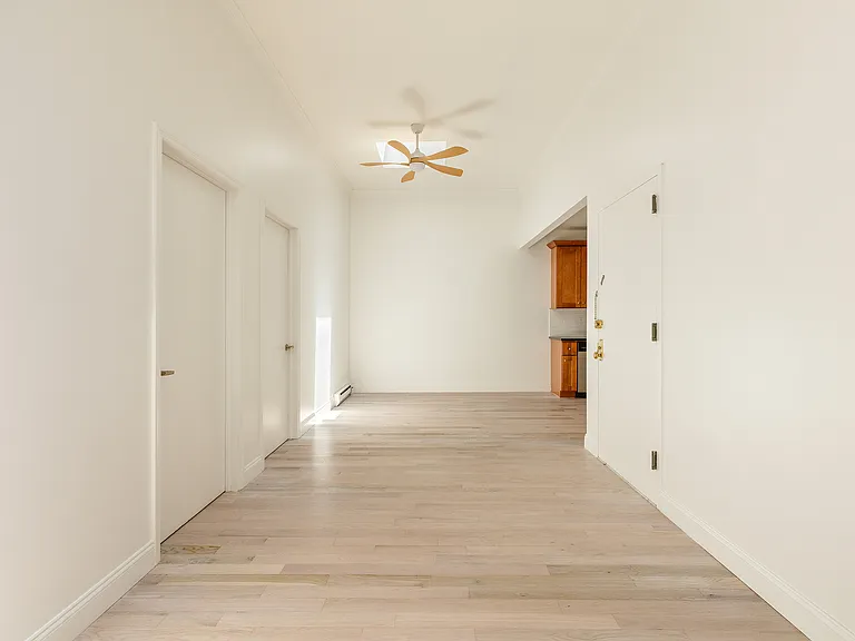 196 Nassau Ave #3R — Photo 10
