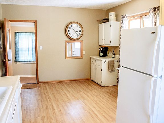 4th image of 7016 S 30th St