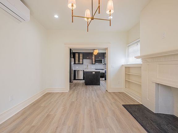 3rd image of 216-218 N Catalina Ave #216A