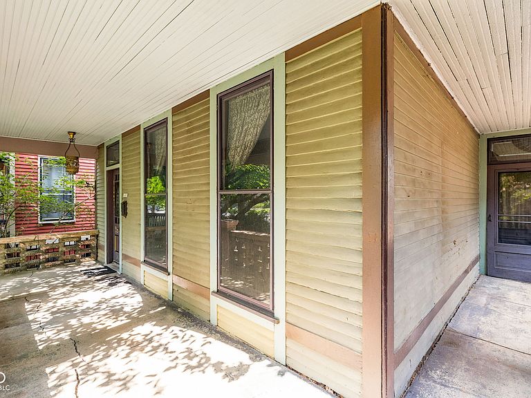 Listing photo 4